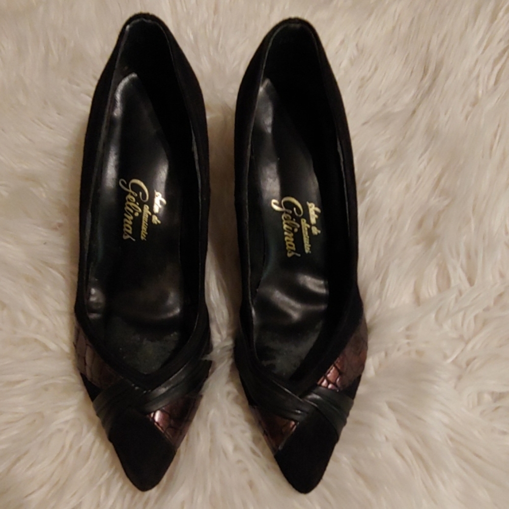 Vinatge velvety black heels